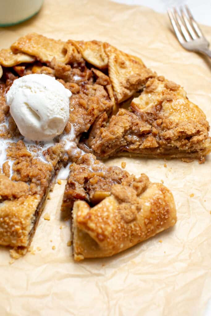 sliced apple crumble galette