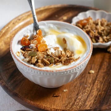 Easy Homemade Pumpkin Pie Spice Granola Recipe