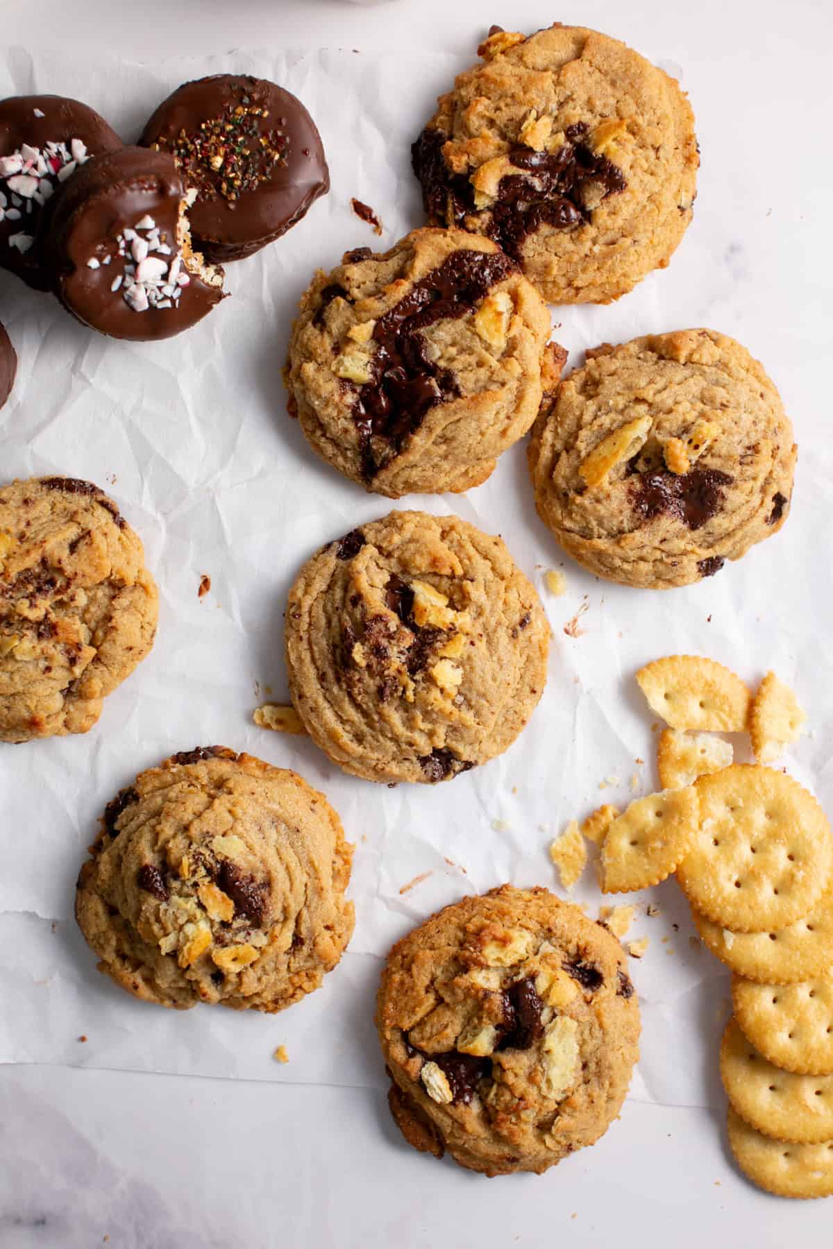 Peanut Butter Chocolate Cracker Cookies with crackers. 