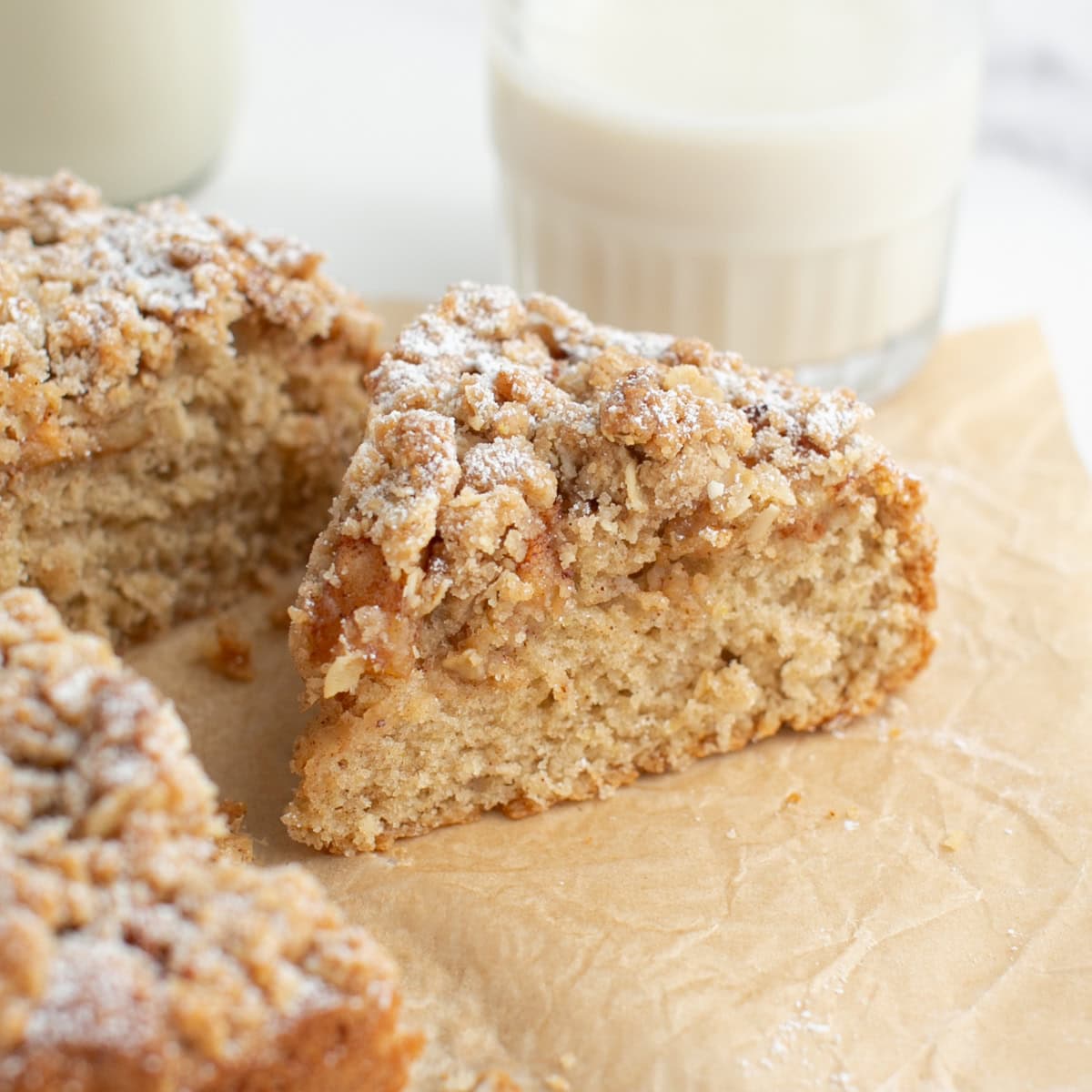 Cinnamon Spiced Apple Crumble Coffee Cake Recipe